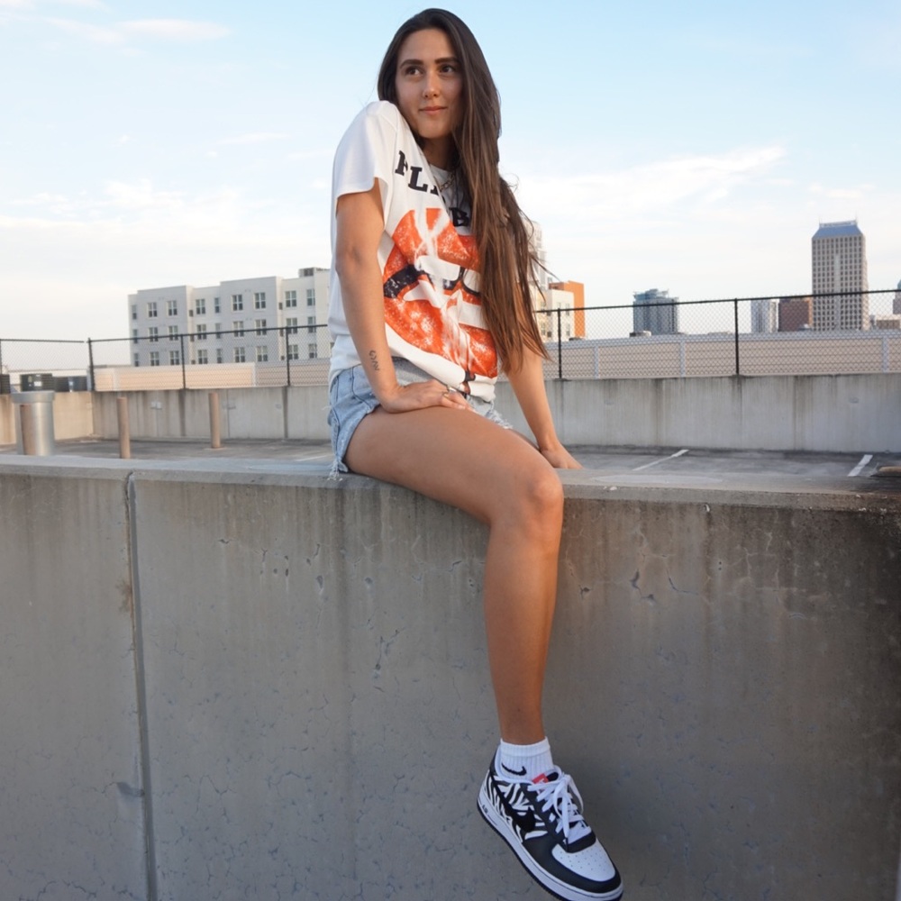 Meet your Posher, Racquel - Picture 3 of 6